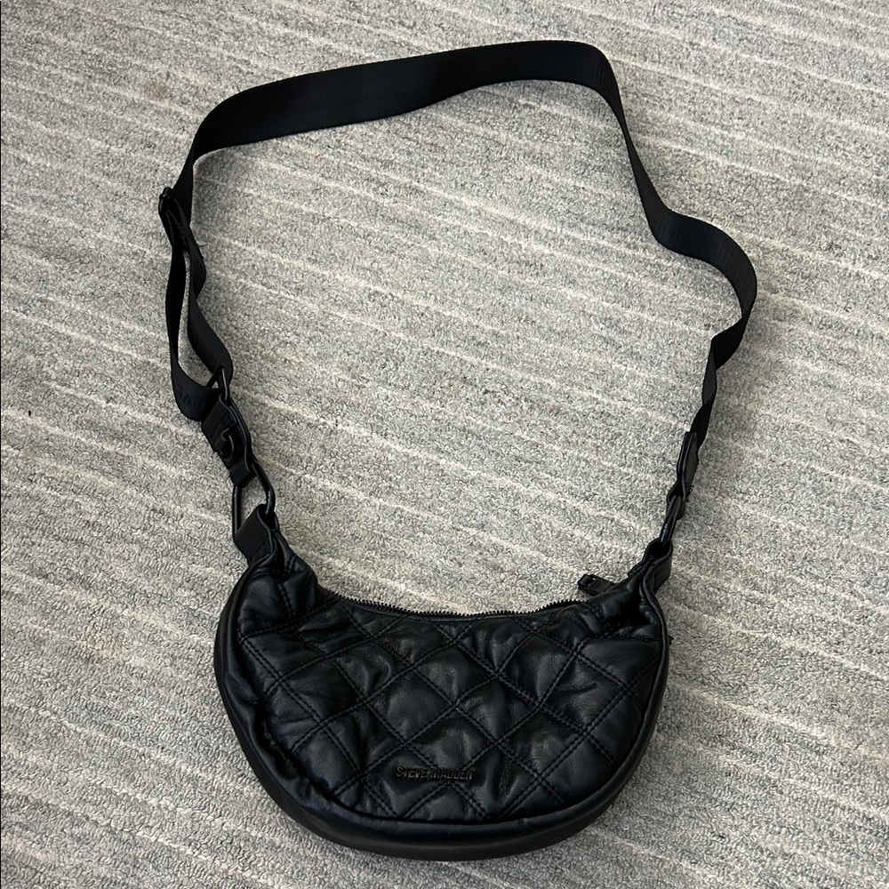Steve Madden Black Quilted Shoulder Bag